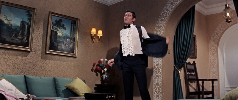 Illustration for article titled 15 Worst Fashion Disasters from James Bond Movies